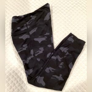 Yogalicious LUX High Waisted Leggings XS